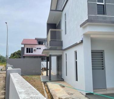 Sungai Menyala Apartment | 3min to beach Port Dickson Happy Homestay 15pax