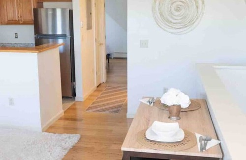 Poughkeepsie Condo | 3rd Floor- Lovely, spacious, modern 1-bedroom apt.