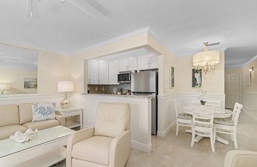 Shell Harbor Condo | 3rd Floor Sanibel Condo With Balcony And Beach Views - Sandalfoot 4B3
