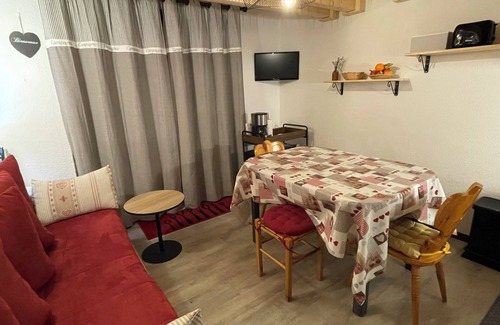 Montalbert Apartment | 4/6 person duplex apartment in a residence at the foot of the slopes!