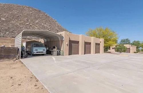 Hemet Apartment | 4-6 sleeper Casita on 6 acre, serene property near Temecula Wine Country & Beach