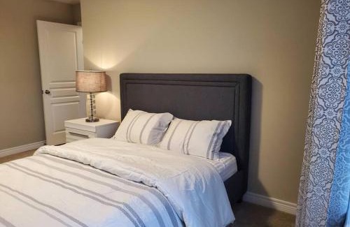 Stratford House | 4 BD Family Retreat