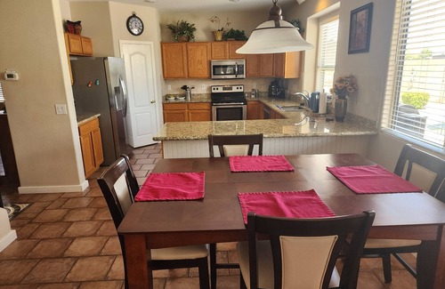 San Tan Valley House | 4 Bdrm 2.5 baths, private pool and spa, Putting Green, on the Golf Course!