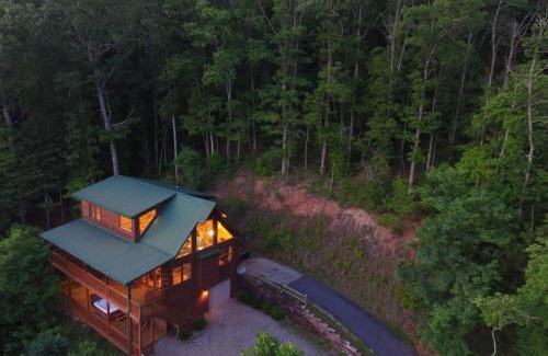 Sylva House | 4 Bed 4 Bath Vacation home in Sylva