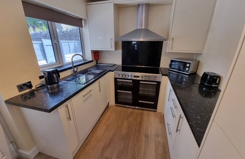 Buxton House | 4 bed Cottage