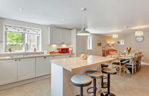 Nether Burrow House | 4 Bed in Kirkby Lonsdale 54457
