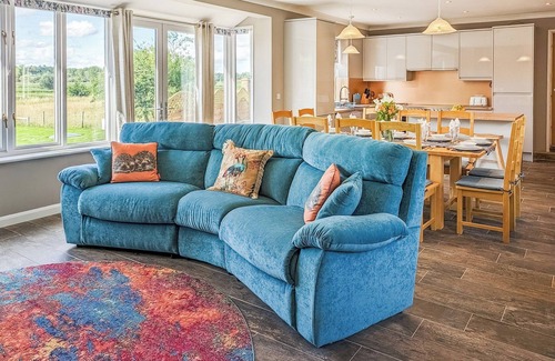 Lowestoft Cottage | 4 bedroom accommodation in Carlton Colville, near Lowestoft