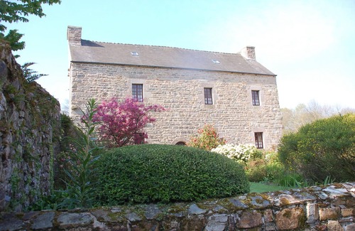 Plouguiel House | 4 bedroom accommodation in Plouguiel