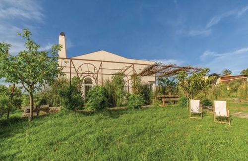 Alia House | 4 bedroom accommodation in Alia PA
