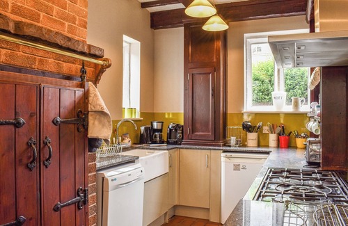 Rhyl Cottage | 4 bedroom accommodation in Rhyl