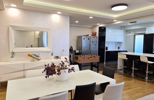 Kentron Apartment | 4 bedroom apartment in the center of Yerevan