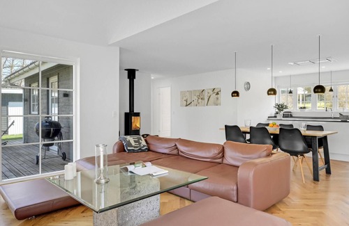 Rageleje House | 4 bedroom awesome home in Vejby