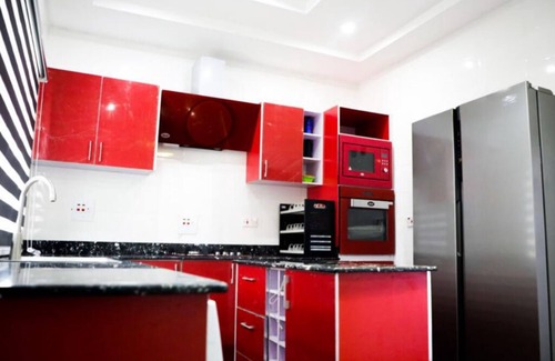 Ofin House | 4 Bedroom beach family house 24hrs electricity/security ,Ajah Lagos.Nigeria