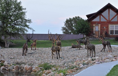 Martinsville Cabin | 4-bedroom cabin in peaceful Albany, MO. Amazing views and relaxing environment.