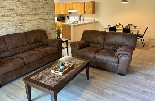Platteville Apartment | 4 Bedroom Condo - Platteville #4