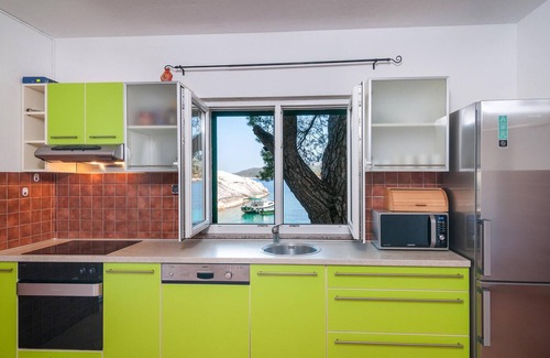 Zarace House | 4 bedroom cozy home in Zarace