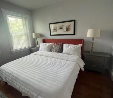 Reed-Cooke Villa | 4 Bedroom Downtown DC with Private Parking Walk Metro Nightlife