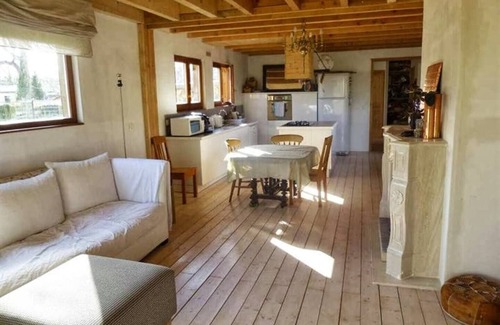 Carrieres-sous-Poissy House | 4 Bedroom Private vacation home in CarriÃ¨res-sous-Poissy