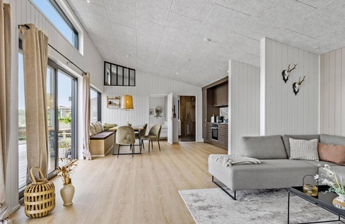 Grønninghoved Strand House | 4 bedroom gorgeous home in Sjølund