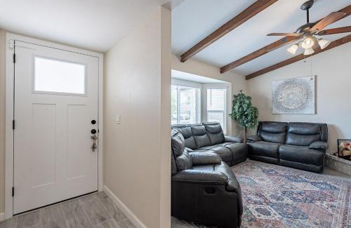 Gilbert House | 4-bedroom house in Gilbert - Remodeled Retreat