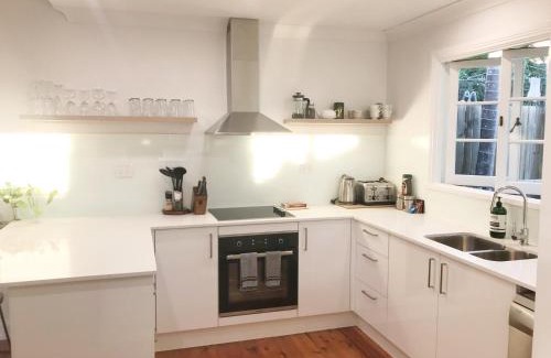 Woolloongabba House | 4 bedroom house - Walk to Southbank