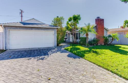 Reseda House | 4 bedroom house with a pool