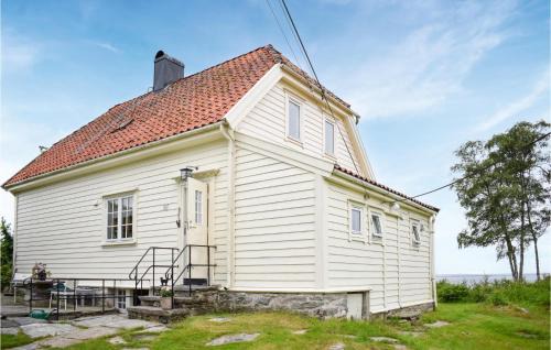 Strandvik House | 4 Bedroom Lovely Home In Fusa