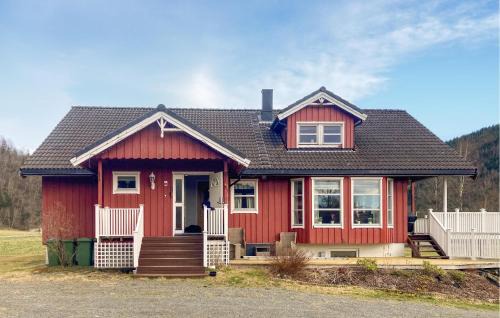 Flornes House | 4 Bedroom Nice Home In Flornes