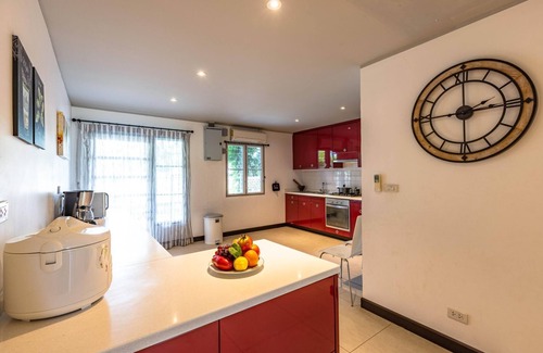 Khao Takiab House | 4 Bedroom Townhouse in Great Location (BSS)