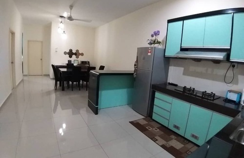 Bukit Gapam House | 4 bedrooms fully aircond Achutra Guesthouse