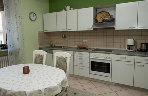Monreal Bed & Breakfast | 4-bett-ferienwohnung Tal - Ferienwohnung u. Pension Maria Schmitz