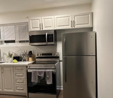 Ajax Apartment | 4 Guests, 2 bedrooms, 2 queen beds basement apartment in Ajax