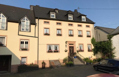 Nusbaum Apartment | 4 Kreuzstraße Laaschhof