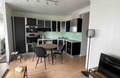 Blaker Apartment | 4-mannsbolig sentralt i Auli