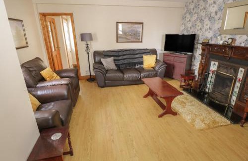 Westport House | 4 McNeela Terrace