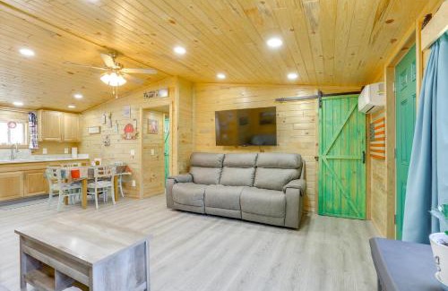 Callicoon House | 4 Mi to Delaware River Callicoon Retreat with Deck!