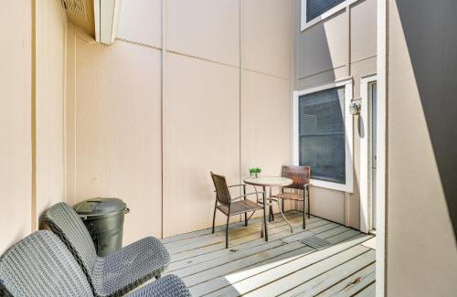 Parker Lane Apartment | 4 Mi to Dtwn Gem with Pool Access and Patio in Austin