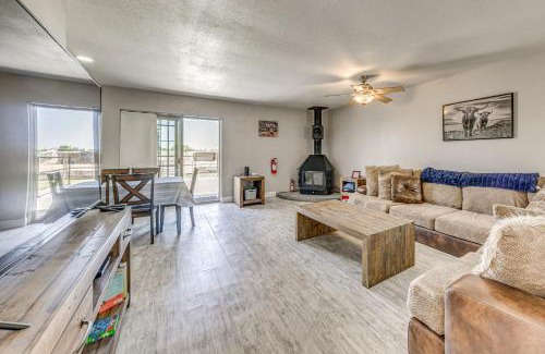 Roswell House | 4 Mi to Museums Roswell Getaway with Game Room!