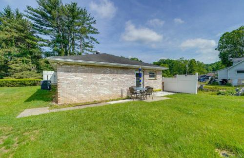 Sophia House | 4 Mi to Off-Road Park Beckley Area Townhome