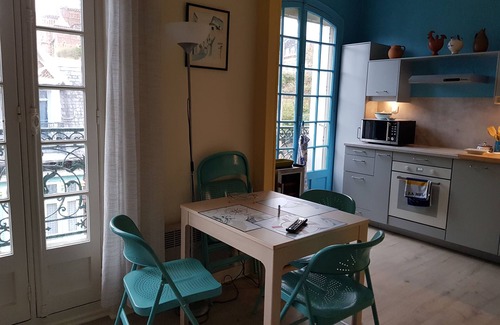 Mers-les-Bains Apartment | 4 pers. 60m2 . apartment with side sea view. 50m from the beach.