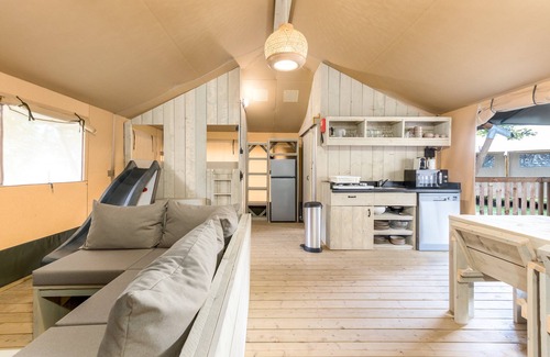 Neufchateau RV Rental | 4-person glamping tent in the holiday park Landal Glamping Neufchâteau
