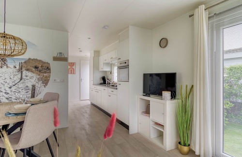 Retranchement Ski Chalet | 4-persoons Chalet aan zee op Slechts 150 Meter van het Strand Cadzand-bad