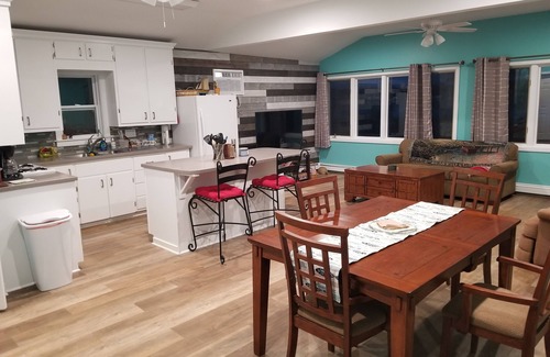 Alto Cottage | 4 Season newly remodeled all sport lake cottage w/nearby golfing & snowmobiling