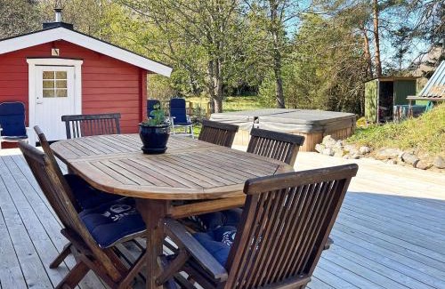 Bro House | 4 star holiday home in BRO