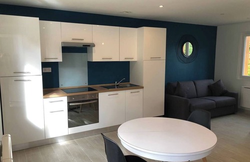 Saint-Dye-sur-Loire House | 4. The little house -⭐️⭐️⭐️