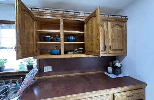 New Oxford House | 40-acre farm Barndominium Close to Gettysburg, York, Hanover Sleeps 7