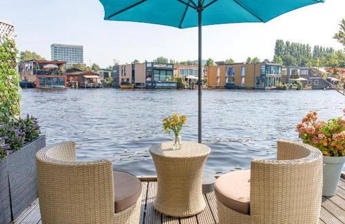 Hoofddorppleinbuurt Apartment | 40 m² Apartment ∙ 1 bedroom ∙ 2 guests