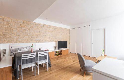 Champs-Elysees Apartment | 40 m² Apartment ∙ 1 bedroom ∙ 4 guests