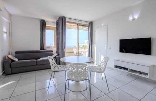 Juan-les-Pins Apartment | 40 m² Apartment ∙ 1 bedroom ∙ 4 guests