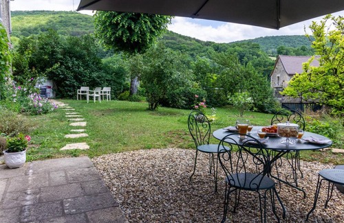La Bussiere-sur-Ouche Hotel | 40 m² Hotel ∙ 1 bedroom ∙ 3 guests